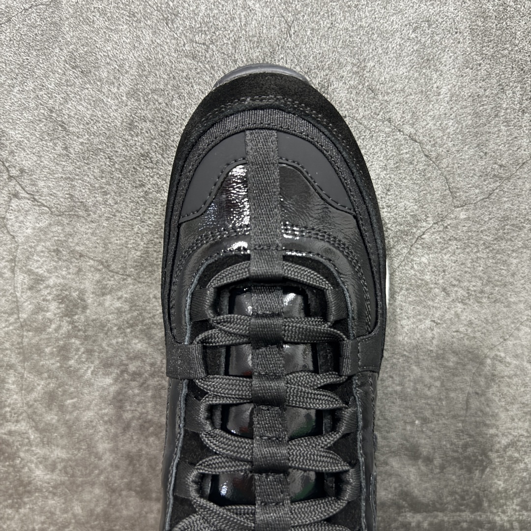 图片[5]-【莞顶礼盒版】Chanel 25a春夏小厚底运动鞋 经典大爆款，各大博主上脚同款 经典超百搭，随意穿搭拿捏的稳稳的，现已登陆发售！ 高价购入两对原版 一比一开模精心制造 鞋面大底配件全套开模 鞋面原版定制金属小牛皮 原版开模皮料空压工艺 内里网都是进口定制，很贴肤 鞋面立体流畅 原版开模多层组合大底 高端礼盒飞机盒包装 档次拉满 尺码：35-40-选品中心