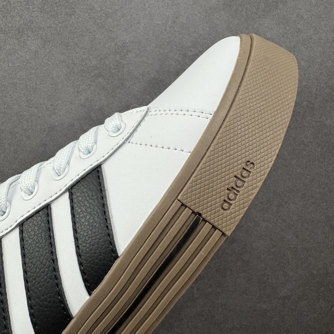Adidas/阿迪达斯 轻运动DAILY 4.0男女复古百搭休闲板鞋经典舒适 防滑耐磨 低帮板鞋 JR0077-01