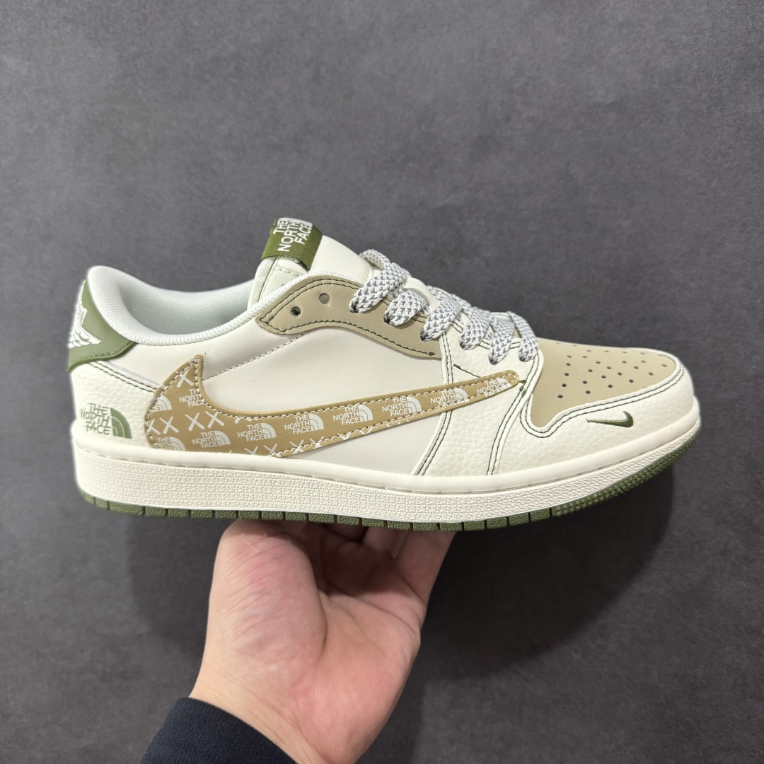 定制版The North Face x Air Jordan 1 Low 印字米白卡其绿  QW5088-204