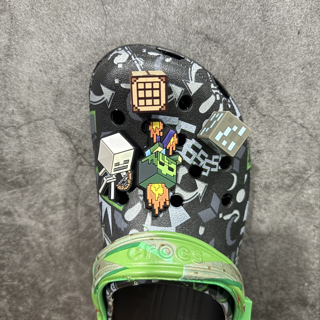 图片[5]-【莞产版本】Crocs 卡骆驰 我的世界联名款洞洞鞋，超酷像素风格设计！带专属Minecraft主题鞋花，防滑耐磨透气，适合春夏户外穿着～ 配件自装 丢失扣10 尺码： M4=36-37 M5=37-38 M6=38-39 M7=39-40 M8=41-42 M9=42-43 M10=43-44 M11=45-46-选品中心