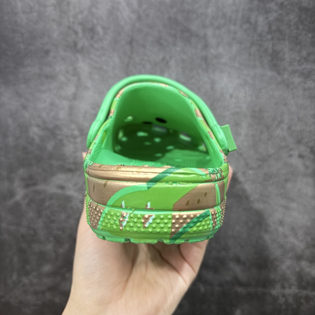 图片[4]-【莞产版本】Crocs 卡骆驰 我的世界联名款洞洞鞋，超酷像素风格设计！带专属Minecraft主题鞋花，防滑耐磨透气，适合春夏户外穿着～ 配件自装 丢失扣10 尺码： M4=36-37 M5=37-38 M6=38-39 M7=39-40 M8=41-42 M9=42-43 M10=43-44 M11=45-46-选品中心