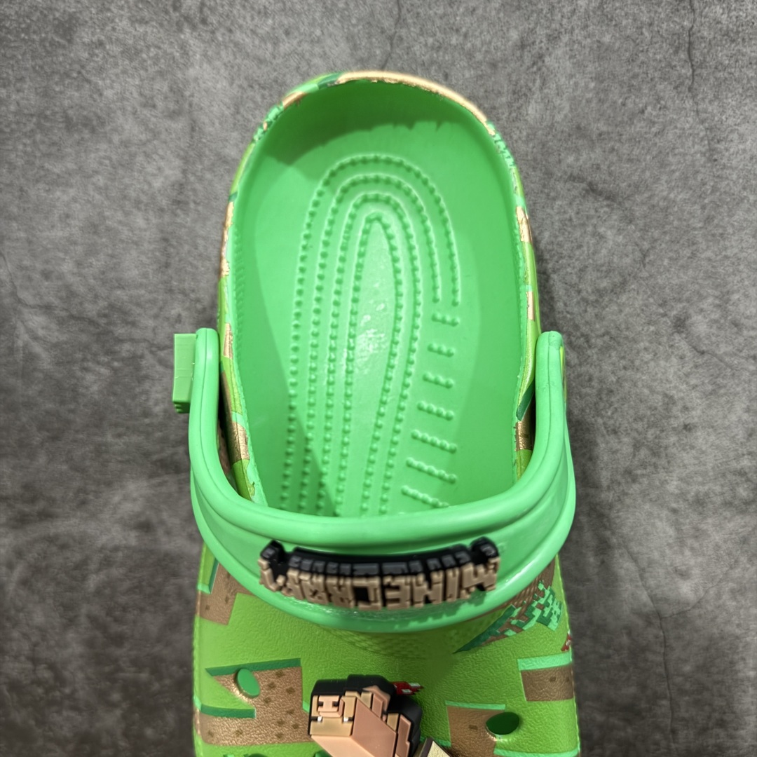 图片[8]-【莞产版本】Crocs 卡骆驰 我的世界联名款洞洞鞋，超酷像素风格设计！带专属Minecraft主题鞋花，防滑耐磨透气，适合春夏户外穿着～ 配件自装 丢失扣10 尺码： M4=36-37 M5=37-38 M6=38-39 M7=39-40 M8=41-42 M9=42-43 M10=43-44 M11=45-46-选品中心