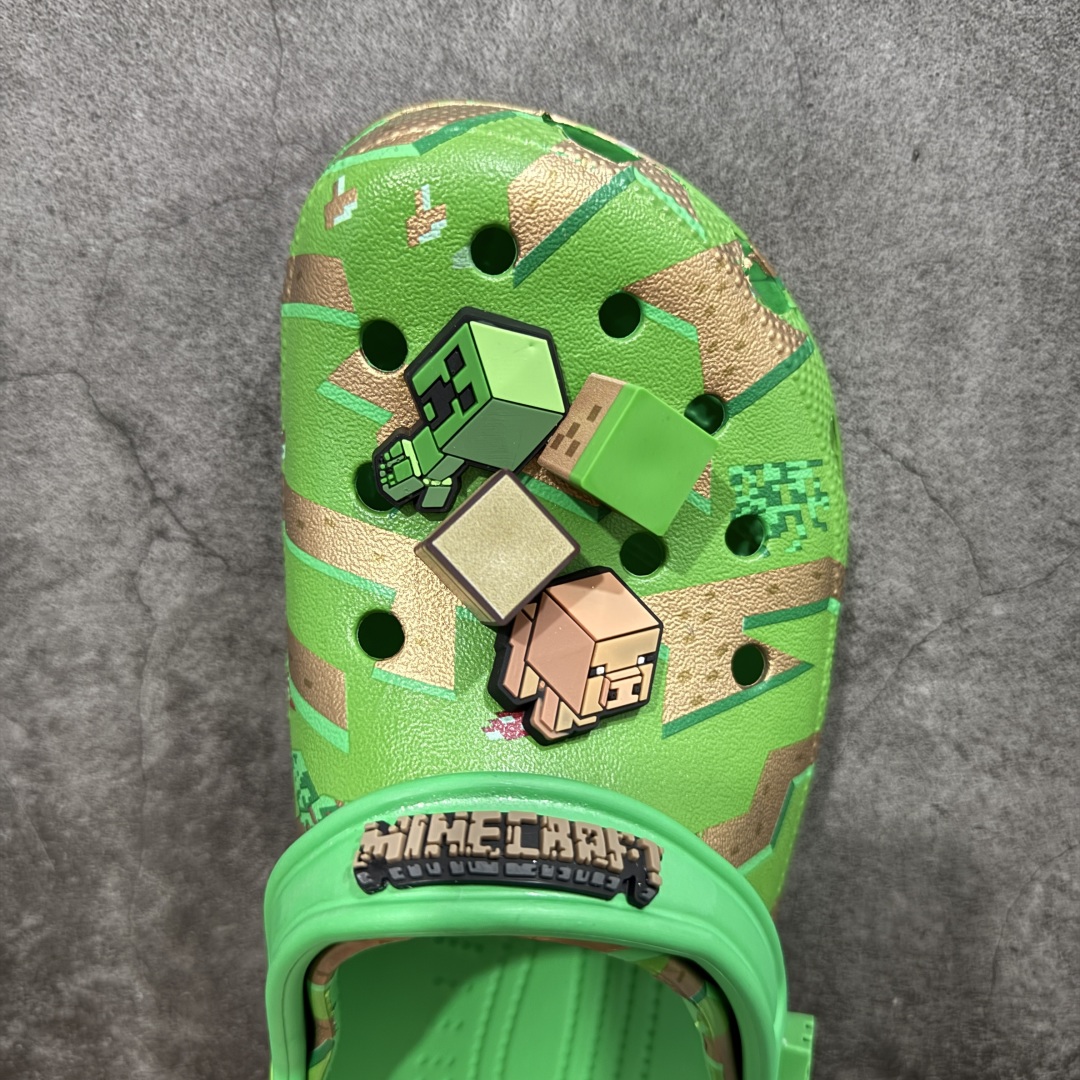 图片[5]-【莞产版本】Crocs 卡骆驰 我的世界联名款洞洞鞋，超酷像素风格设计！带专属Minecraft主题鞋花，防滑耐磨透气，适合春夏户外穿着～ 配件自装 丢失扣10 尺码： M4=36-37 M5=37-38 M6=38-39 M7=39-40 M8=41-42 M9=42-43 M10=43-44 M11=45-46-选品中心