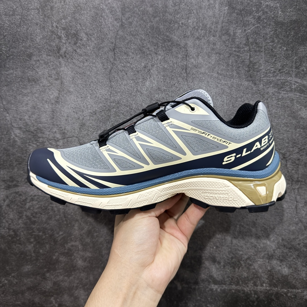 图片[2]-【PZ纯原】SALOMON XT-6 萨洛蒙潮流越野机能户外功能鞋 迷雾蓝 414551 全新版本出货 好货不怕晚 品质 细节 材料都是肉眼可以见！ 售前售后也是其它工厂无法匹敌！ 纯原外贸平台特供订单 耗时半年巨作 全套原纸板楦头开发 原厂特供网布配套加持 确保原汁原味 完美呈现版型 原档数据独家私模五层组合大底 原装Ortholite轻量化鞋垫 中底布带钢印编号 原厂TPU锁扣 进口港宝加持 后跟自然饱满 还原公司包裹性 鞋面以“锯齿”状的包裹系统呈现 在基色底之下加入了各种色点缀 将公司的最新技术和时尚前卫的造型融入耐用的长跑款式中 鞋面由 TPU 薄膜制成 并焊接在高耐磨网眼上 使其既时尚又坚固 由 ACS底盘支撑 可增强稳定性和支撑力 以及由橡胶凸耳 Contragrip外底覆盖的 EVA 缓冲中底 旨在应对崎岖的地形 鞋舌上的彩色Salomon 标签、Quicklace 系统以及鞋头、鞋舌和鞋跟上的附加品牌使细节更加完美 让穿着者可以轻松驾驭户外与通勤下的任何运动生活场景 无缝鞋身户外随意纵横 颜值与脚感兼备 出街通勤 绝对非常吸睛 你值得拥有 尺码：36 36.5 37.5 38 38.5 39 40 40.5 41 42 42.5 43 44 44.5 45-选品中心