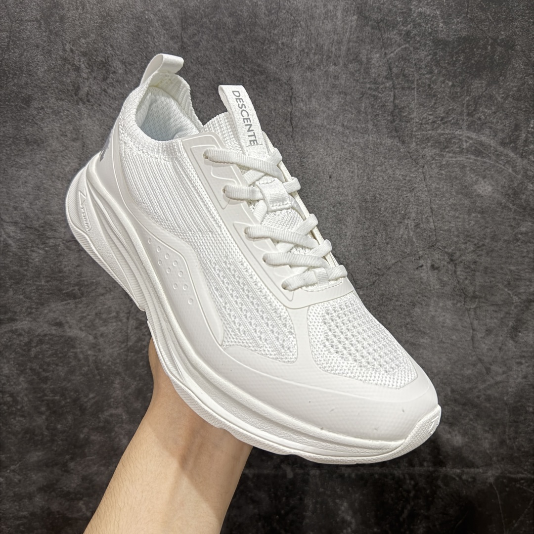  
迪桑特Descente Running 户外运动系带跑鞋

大厂出品 原版开发超高还原度 独立私模，