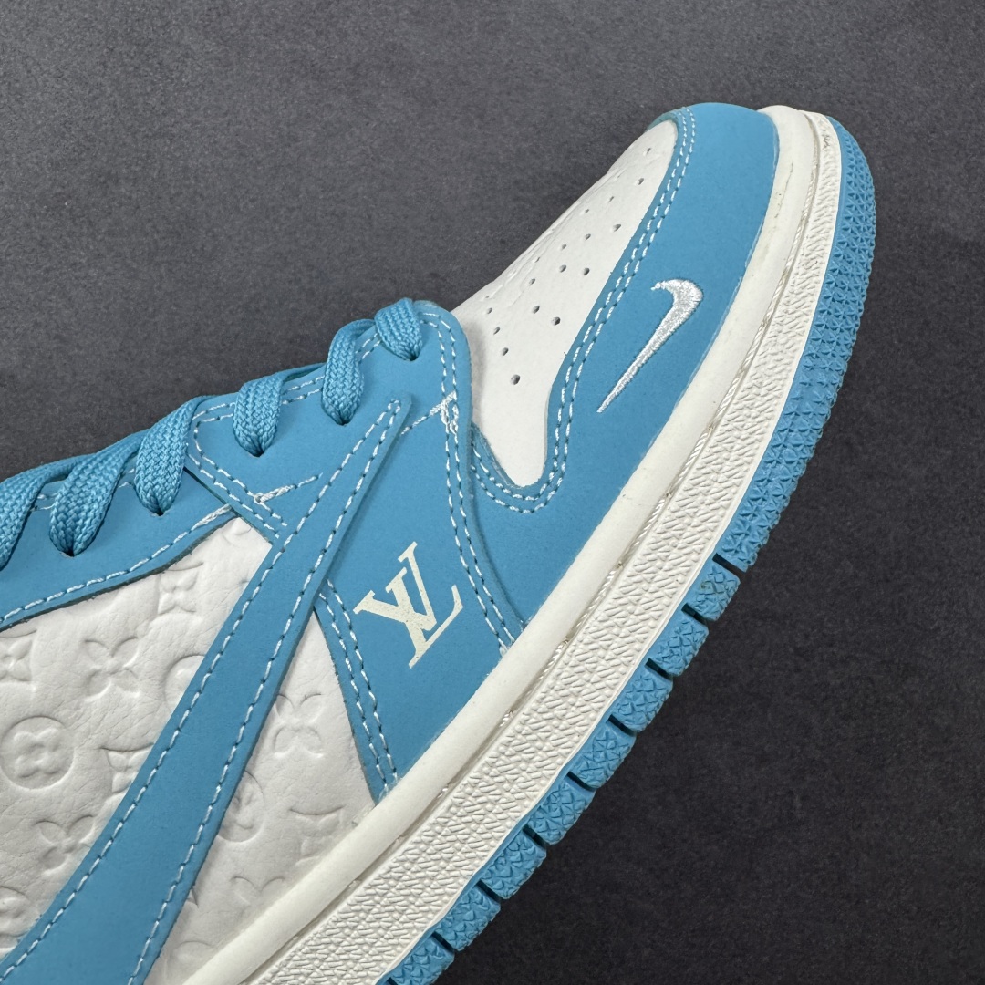 定制版Travis Scott x Fragment Design x Air Jordan 1 Low OG SP AJ1 乔1 LV联名 浅天蓝 低帮文化休闲板鞋  LD2025-034