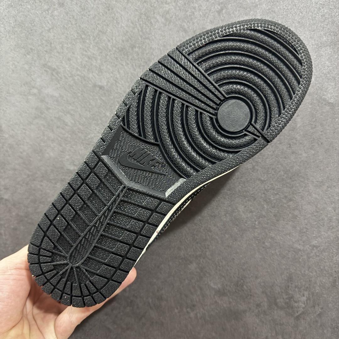 定制版Ts x Air Jordan 1 Low 定制配色 三方联名 乔1 AJ1经典倒钩低帮休闲百搭板鞋 XB1979-013