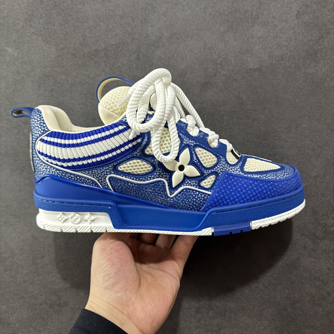 【纯原礼盒版】Louis Vuitton LV Skate时装走秀圆头系带运动鞋 完美鞋型超高的清洁度 零毛边线头瑕疵 全套原楦原纸版原鞋开模 全网最具灵魂的版型 正确原装黄色鞋盒 正确中底印花 鞋面印花3D高频深度立体 全鞋电脑针车 紧密相连 针距密度一致 环保乳胶注塑鞋垫 厚度脚感还原原版 皮面裁剪部位 统一油边封口工艺 原装橡胶大底含胶量大底组合零偏差 专柜全套包装 防尘袋 说明书 质保卡 男女鞋 尺码:40 41 42 43 44 45 46-选品中心