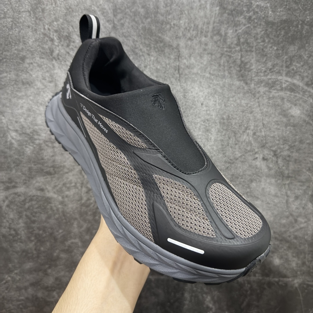  
【W1版本】DESCENTE Terraind Slip-on迪桑特一脚蹬系列轻盈缓震透气鞋面时尚休