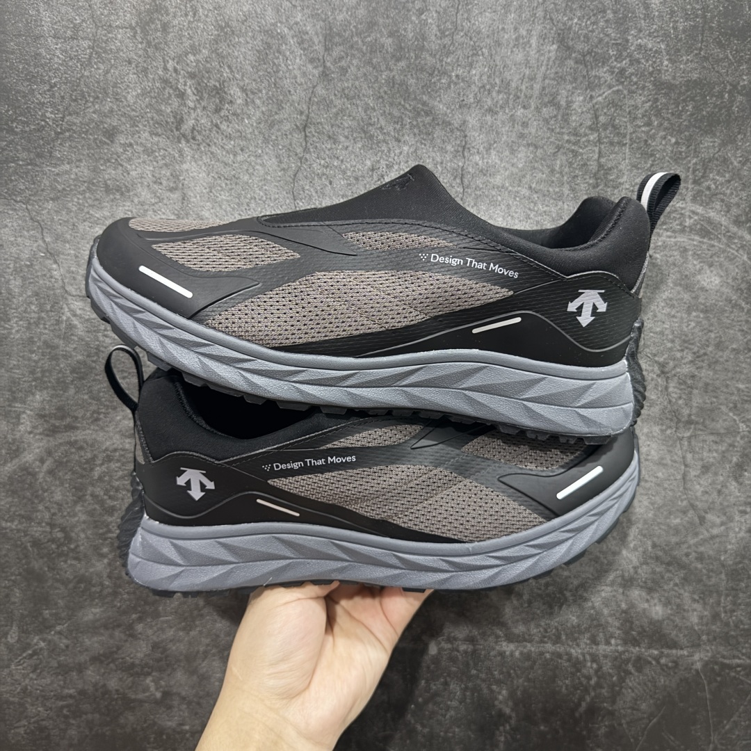  
【W1版本】DESCENTE Terraind Slip-on迪桑特一脚蹬系列轻盈缓震透气鞋面时尚休