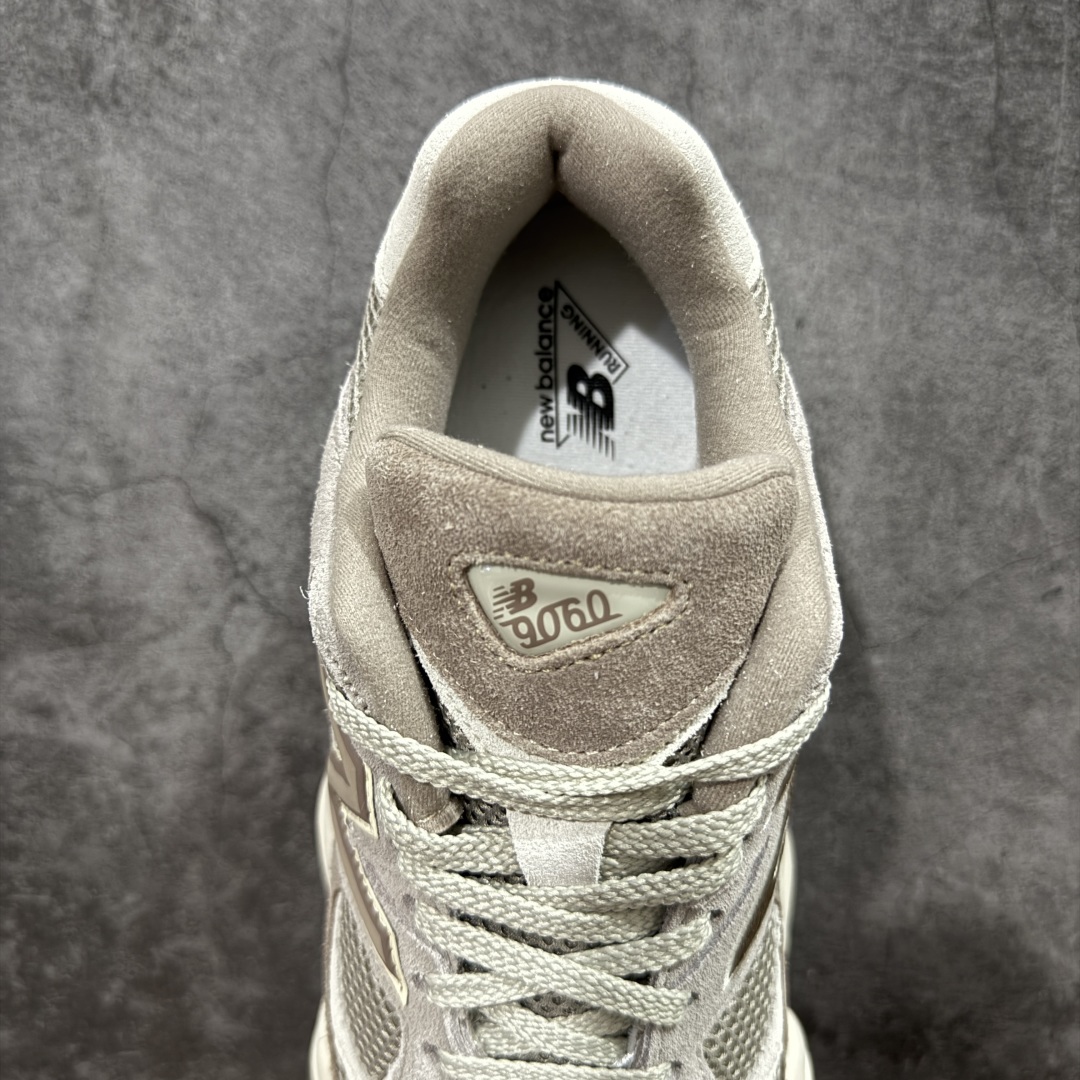 纯原版 New Balance NB9060 联名款 复古休闲运动慢跑鞋 棕灰色 U9060ERC