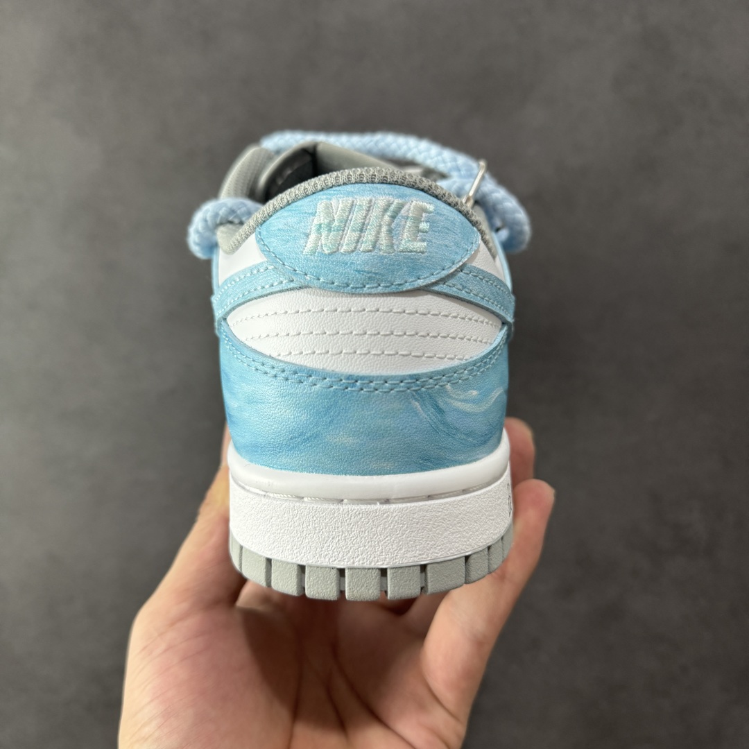  
【YC版】Nike Dunk Low 月下碧波行 天蓝色
此款以淡雅湖水蓝为基调，泼洒出月下波光的静
