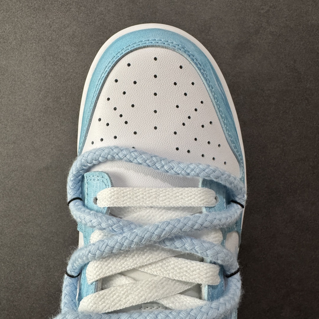  
【YC版】Nike Dunk Low 月下碧波行 天蓝色
此款以淡雅湖水蓝为基调，泼洒出月下波光的静