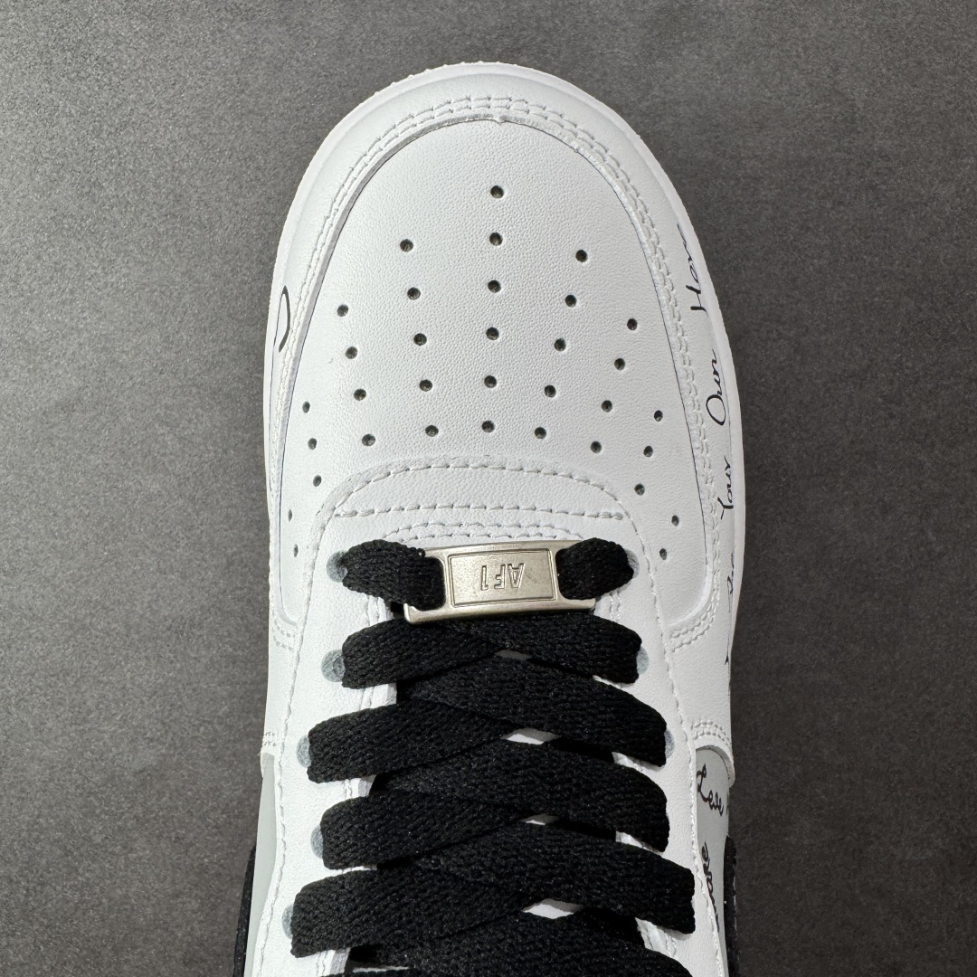 定制版NIke Air Force 1 '07 Low 空军一号低帮 二次元主题 Nike Air Force 1 Low’07 逐梦涂鸦手绘 空军一号低帮休闲板鞋  ZH0316-087