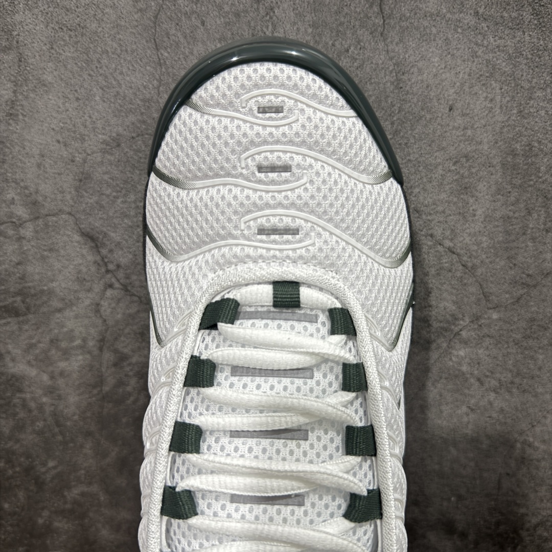  
Nike Air Max Plus
全新一比一高端版本 
真正的市场T1品质 更多配色陆续出货 
真