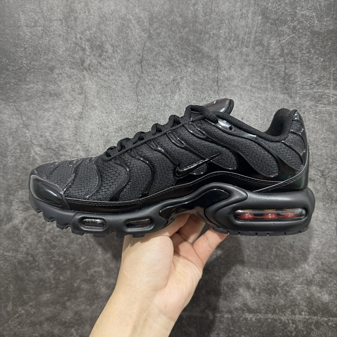  
Nike Air Max Plus TN气垫系列跑鞋
全新一比一高端版本 
真正的市场T1品质 更多