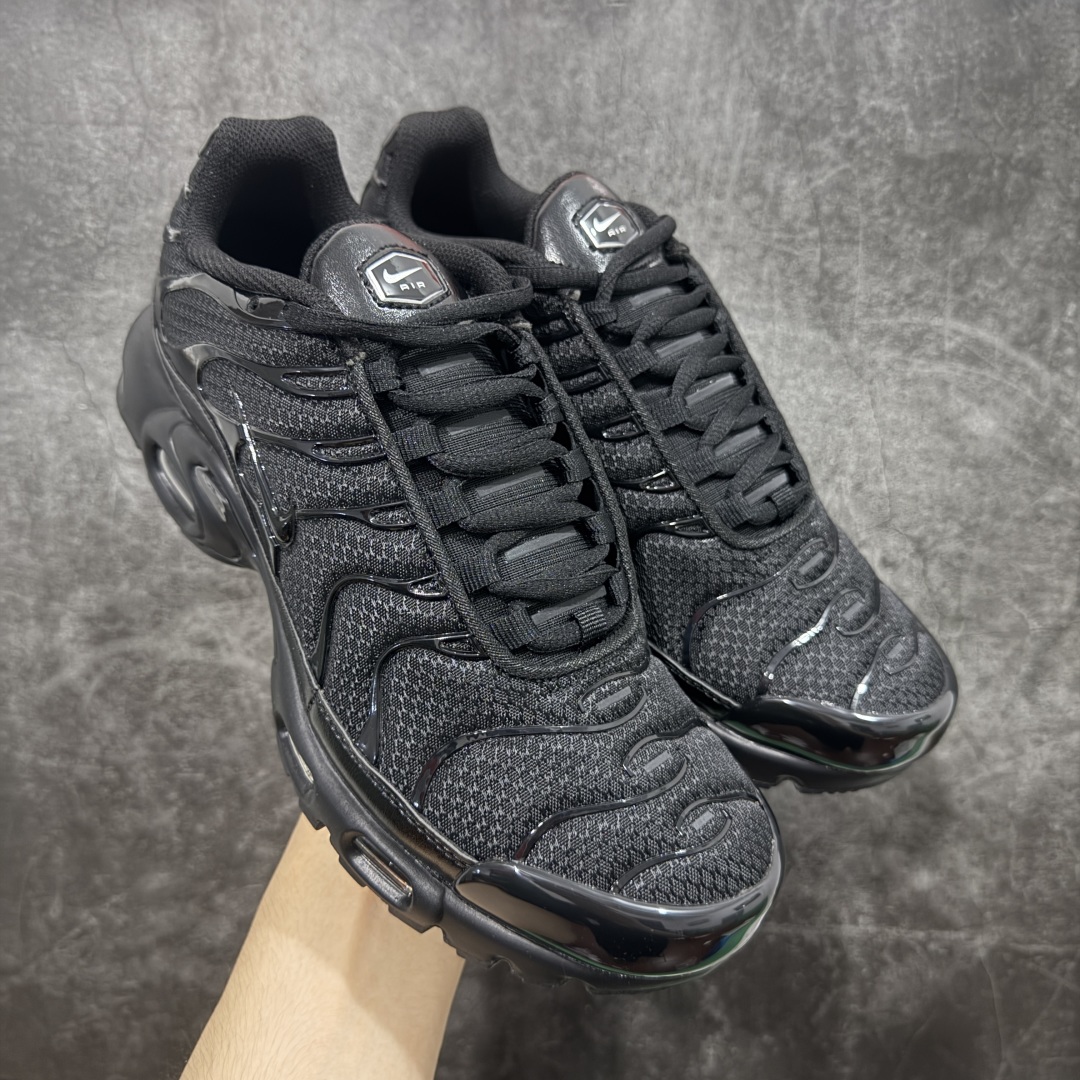  
Nike Air Max Plus
全新一比一高端版本 
真正的市场T1品质 更多配色陆续出货 
真