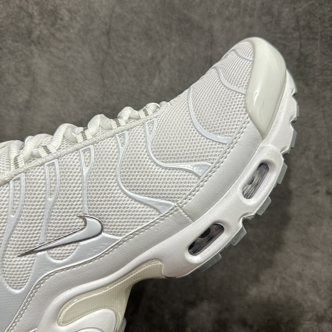  
Nike Air Max Plus TN气垫系列跑鞋
全新一比一高端版本 
真正的市场T1品质 更多