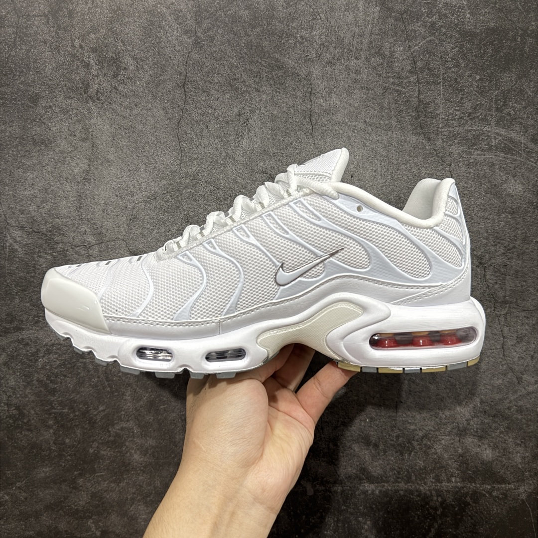  
Nike Air Max Plus TN气垫系列跑鞋
全新一比一高端版本 
真正的市场T1品质 更多