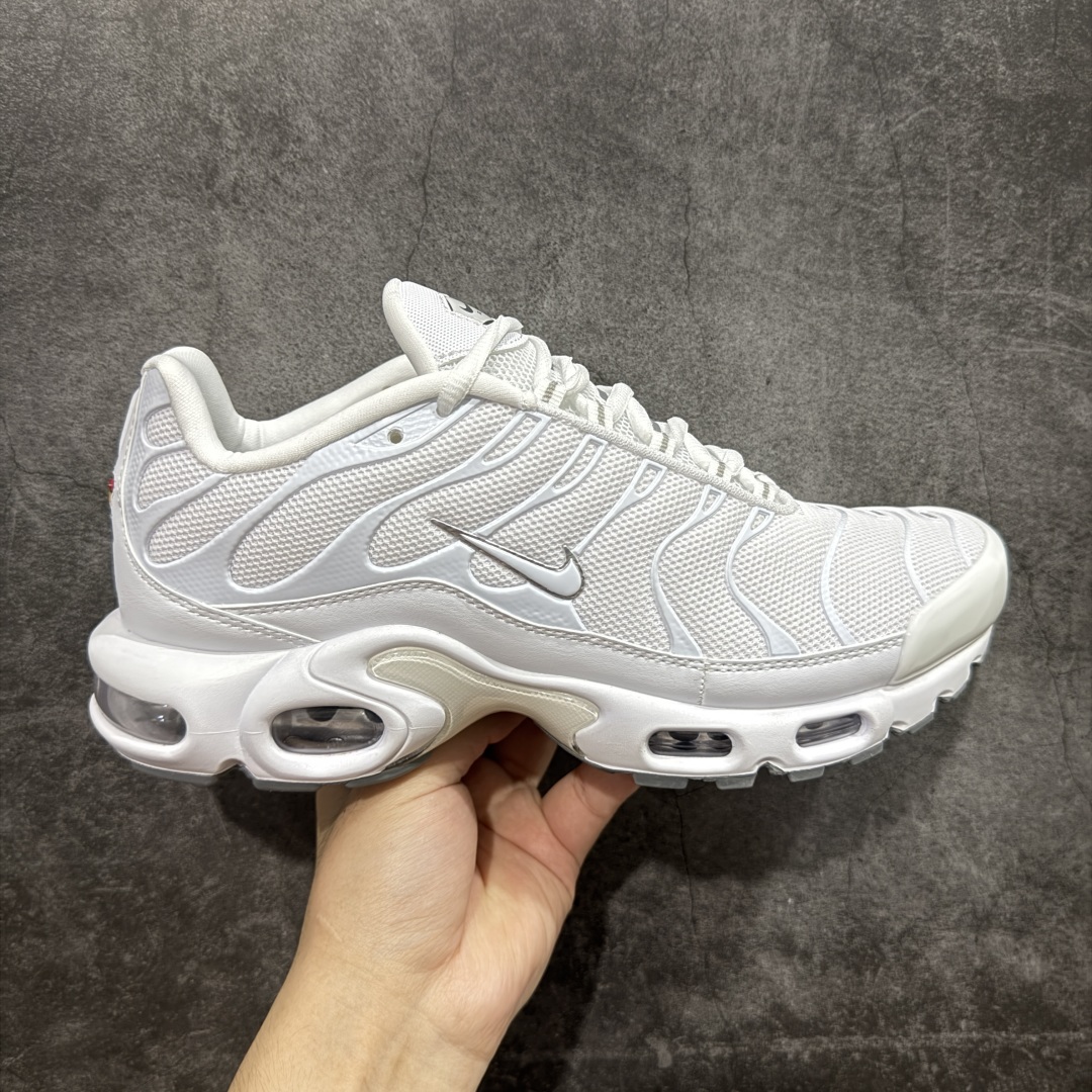  
Nike Air Max Plus TN气垫系列跑鞋
全新一比一高端版本 
真正的市场T1品质 更多