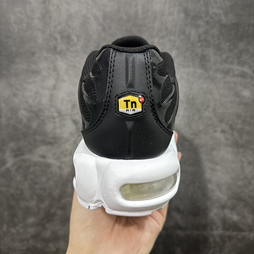  
Nike Air Max Plus TN气垫系列跑鞋
全新一比一高端版本 
真正的市场T1品质 更多