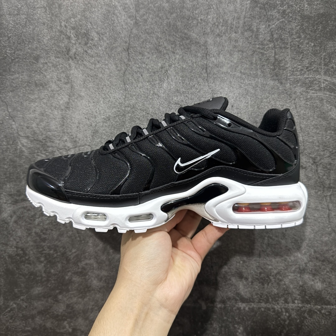  
Nike Air Max Plus TN气垫系列跑鞋
全新一比一高端版本 
真正的市场T1品质 更多
