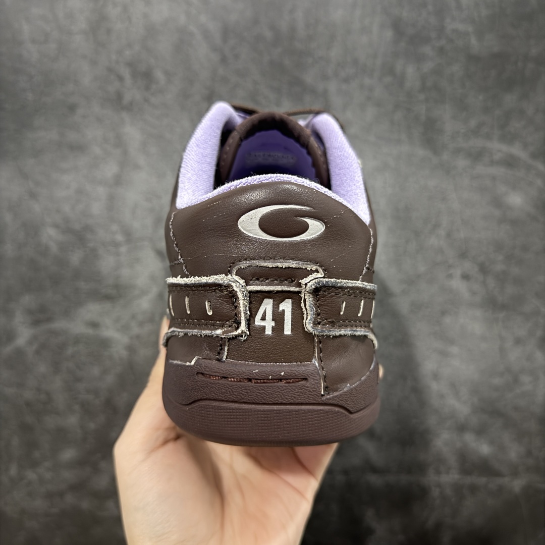 图片[4]-【OK纯原版】Balenciaga Hamptons Worn-Out 巴黎世家十八18代 涤纶（聚酯纤维）牛皮革 圆头系带 低帮 生活休闲鞋板鞋 全套原纸板楦头开发 最原汁原味的灵魂版型 全鞋荧光划线卡点 胶水把控整洁度追求极致完美 每一双都是工艺品 多重QC质检 超越公司货的品控标准 实实在在的免检产品 原盒原配 正确字体电绣 粗细、位置、大小正确 侧边TPU 透气孔匹配意产原版 正确分离大底 TPU软底 原版一致大底LOGO 立体感十足 原厂皮料水洗做旧 采购原厂网纱 偏大一码 尺码：35 36 37 38 39 40 41 42 43 44 45 46-选品中心