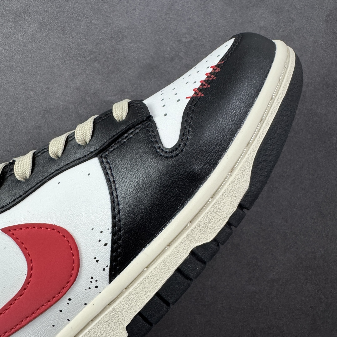  
【定制版】Nike Dunk Low 黑焰 黑红色
当经典黑白撞裂酒红火焰尾，纯黑鞋面为画布，雪白中