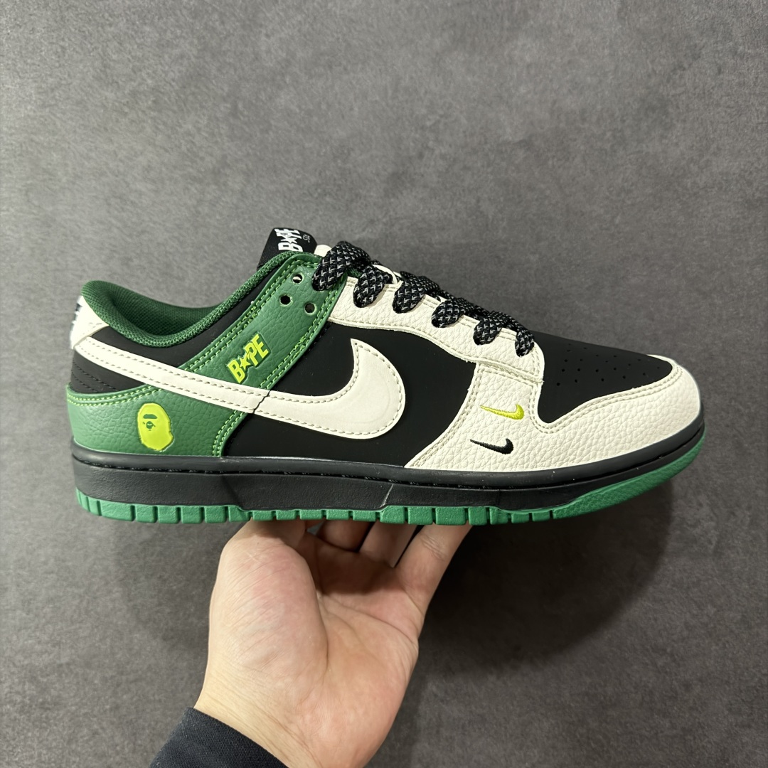  
【定制版】Nike SB Dunk Low “Bape联名——米黑绿双勾” 高端定制 低帮休闲板鞋 