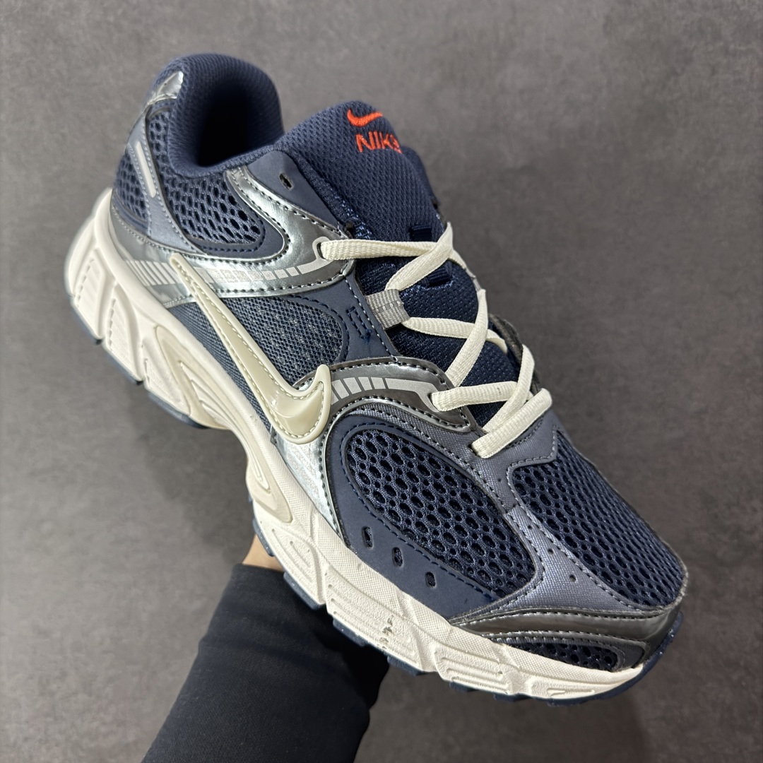 图片[3]-【K8版本】Nike V5 RNR 舒适百搭防滑耐磨 低帮休闲运动跑步鞋 舒适有型适合日常穿着 该鞋款延续千禧年经典设计搭载泡绵中底厚实而轻盈 匠心细节巧搭立体耐克勾标志焕新演绎复古跑鞋 货号：IH4381-437 尺码：36 36.5 37.5 38 38.5 39 40 40.5 41 42 42.5 43 44 45 编码：YB210220-选品中心