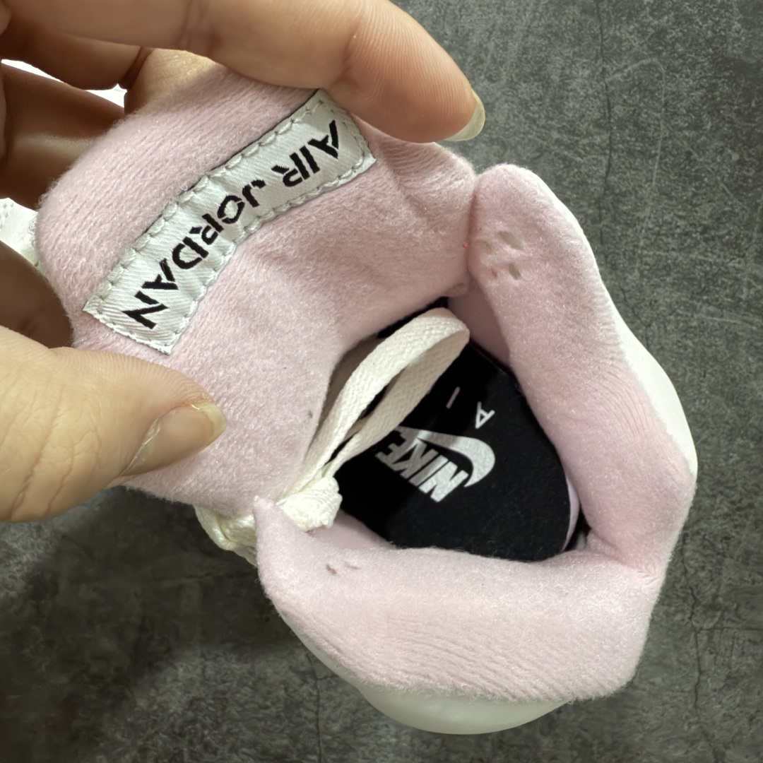 图片[6]-【纯原F版】Air Jordan 5 \” Medium Soft Pink \” AJ5乔5 文化篮球鞋白粉 HQ7978-102 纯原大厂出品 原楦原纸板 原厂材料开发 细节把控到位 主供外贸客户 打造完美鞋型 纸板中底 钢印 完美版型 公司货既视感 皮料自行品鉴 区别市面各种\”伪纯原\” 尺码：36 36.5 37.5 38 38.5 39 40 40.5 41 42 42.5 43 44 44.5 45 46 47.5-选品中心