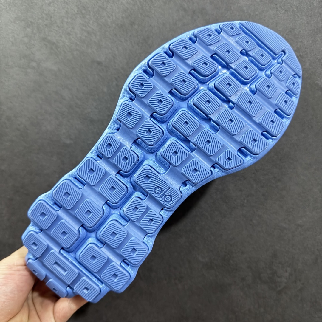 图片[9]-【PK版本】Alo Runner Mode96 明星同款 常青款增高低帮休闲运动鞋   超完美性价比 价格一步到位 超高品质 完美版型 清洁度超高 大厂采购原材料 多处细节一步到位 全新轻量EVA发泡缓震中底， 外置特殊防滑耐磨橡胶大底 厚度4cm增高效果 随意搭配的都好看的鞋子 尺码：36-45-选品中心