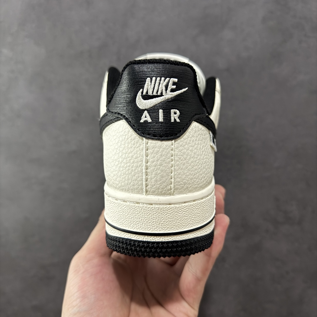 定制版Nike Air Force 1'07 Low 耐克树纹经典黑 空军一号定制休闲板鞋  SM6668-105