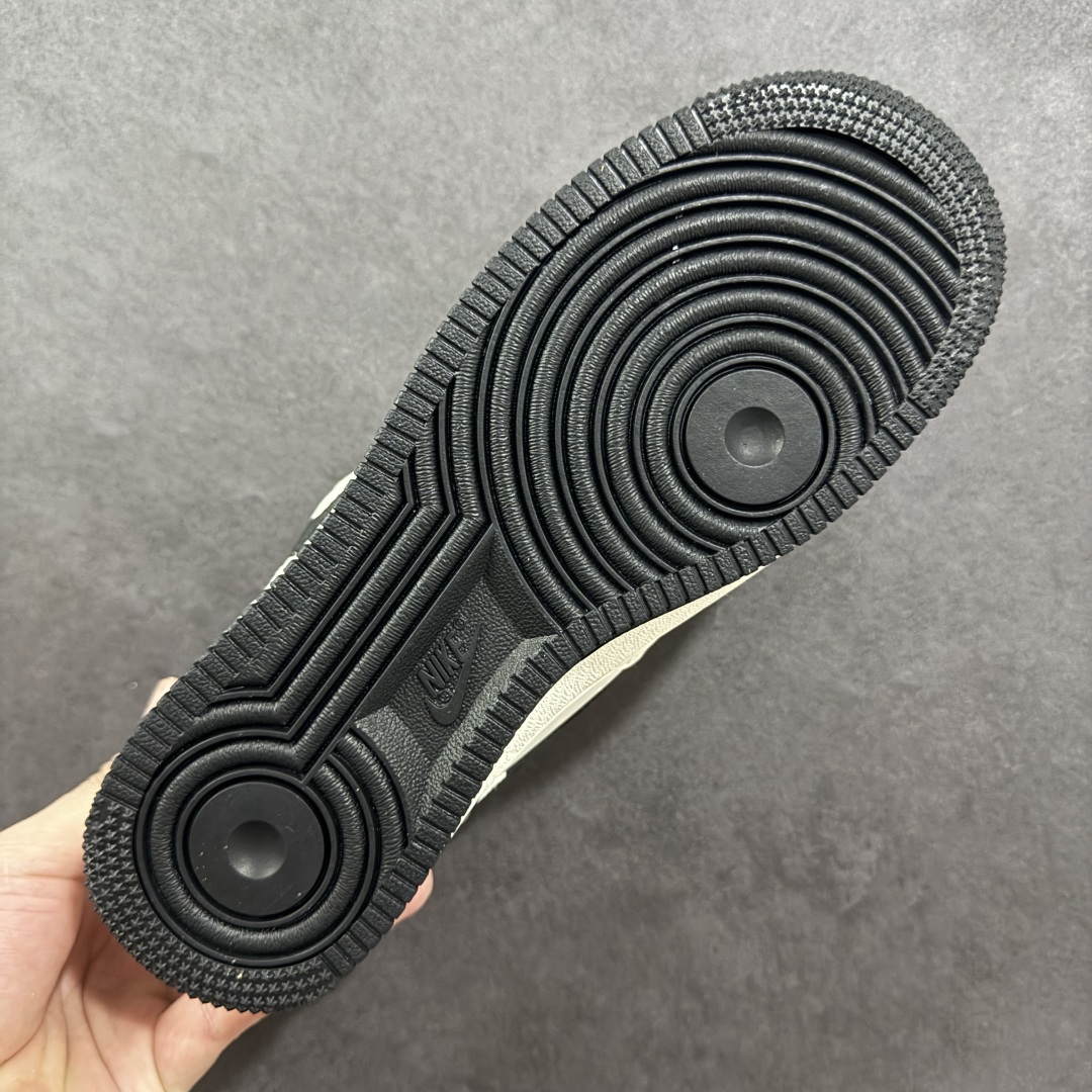 定制版Nike Air Force 1'07 Low 耐克树纹经典黑 空军一号定制休闲板鞋  SM6668-105