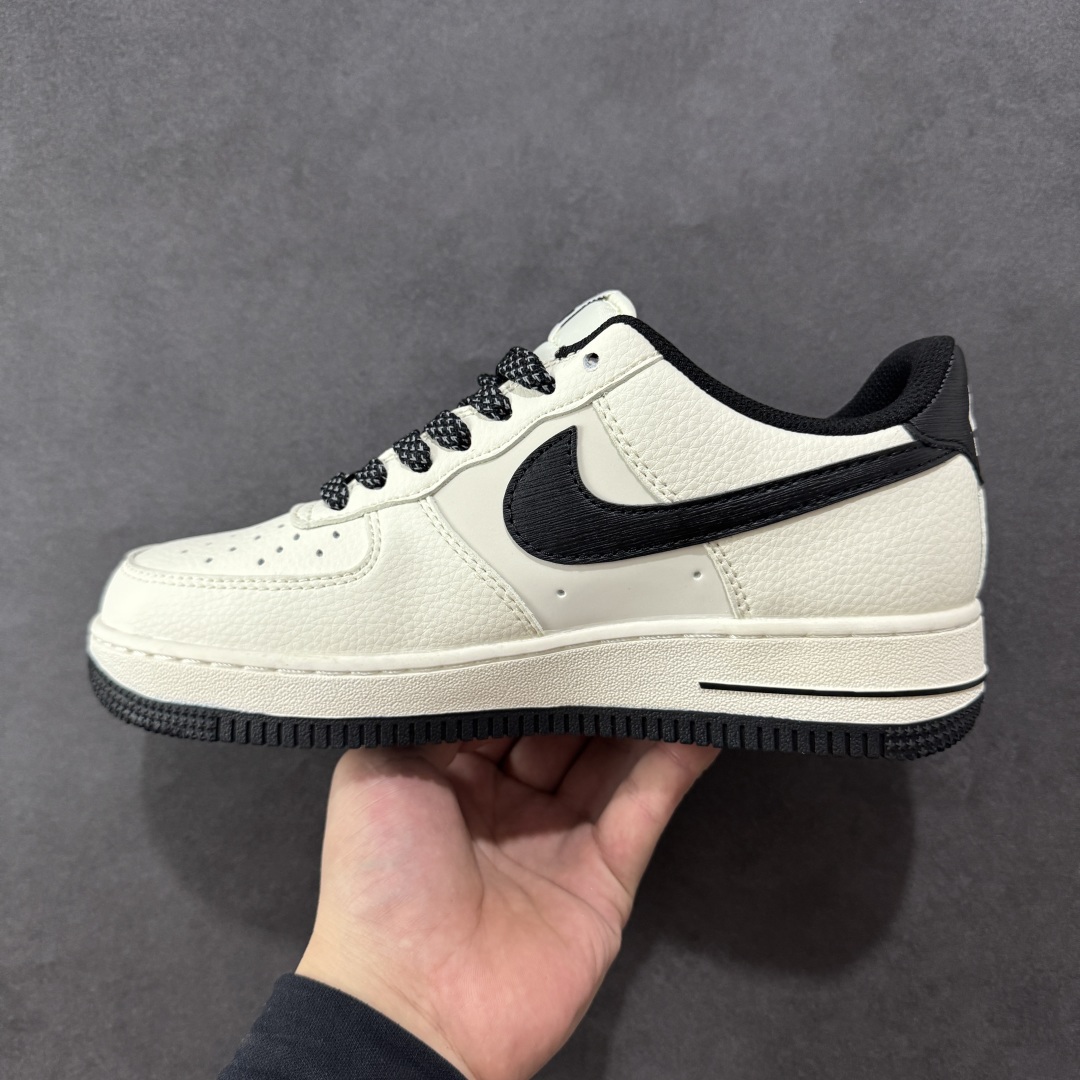 定制版Nike Air Force 1'07 Low 耐克树纹经典黑 空军一号定制休闲板鞋  SM6668-105