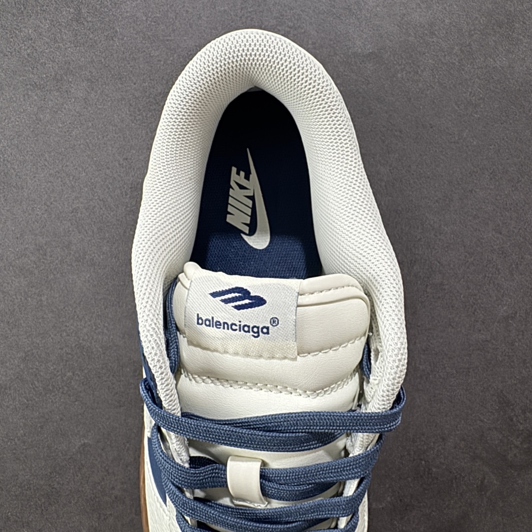 定制版Nike SB Dunk Low “巴黎世家联名---奶白蓝生胶” 高端定制 低帮休闲板鞋  FX1588-315