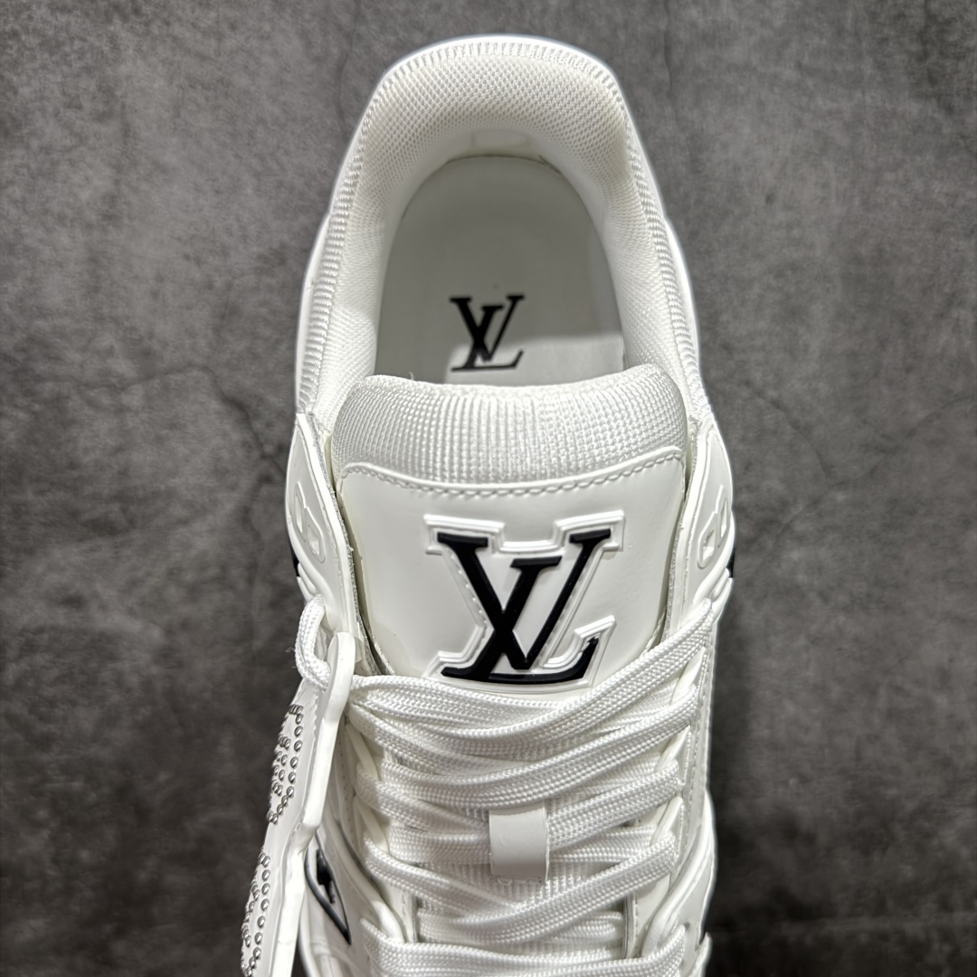 专柜版/海淘代购版 现货当天可取 LV Trainer系列高奢运动鞋 x Nigo 联名白色