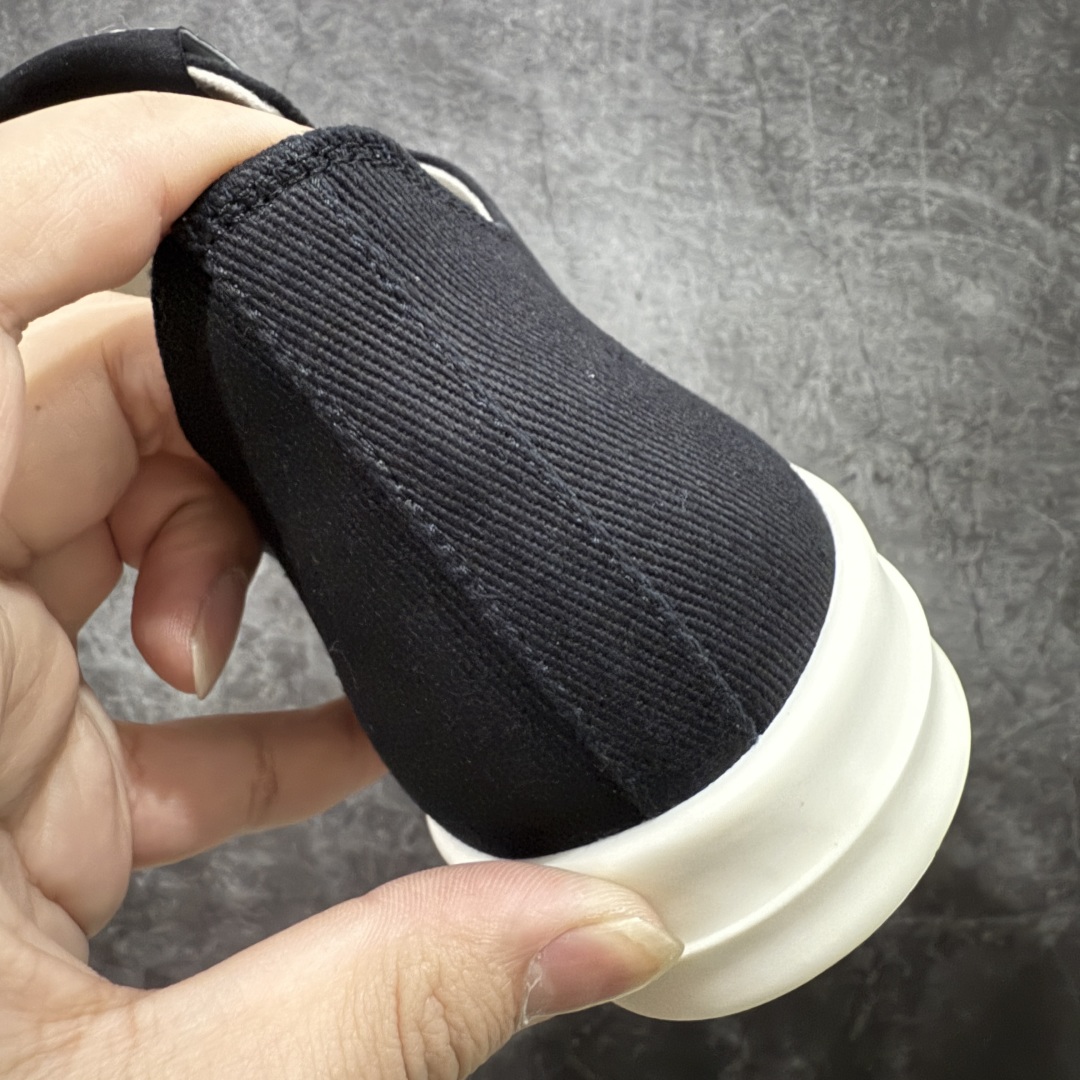 图片[2]-【莞产G版】Rickowens 瑞克 欧文斯 RO低帮高街休闲板鞋 原鞋开发 独家私模大底 定制布料 针车间距都是极致还原 一比一规格礼盒装 重达3斤以上 外加定制欧文斯保护盒 全套包装及配件 高端零售专供品质 区别市场货 纯手工打造 每一只都是独一无二 有手工质感的味道 进口小牛内里 牛皮鞋垫 手工车线 尺码：36 37 38 39 40 41 42 43 44 45 46-选品中心