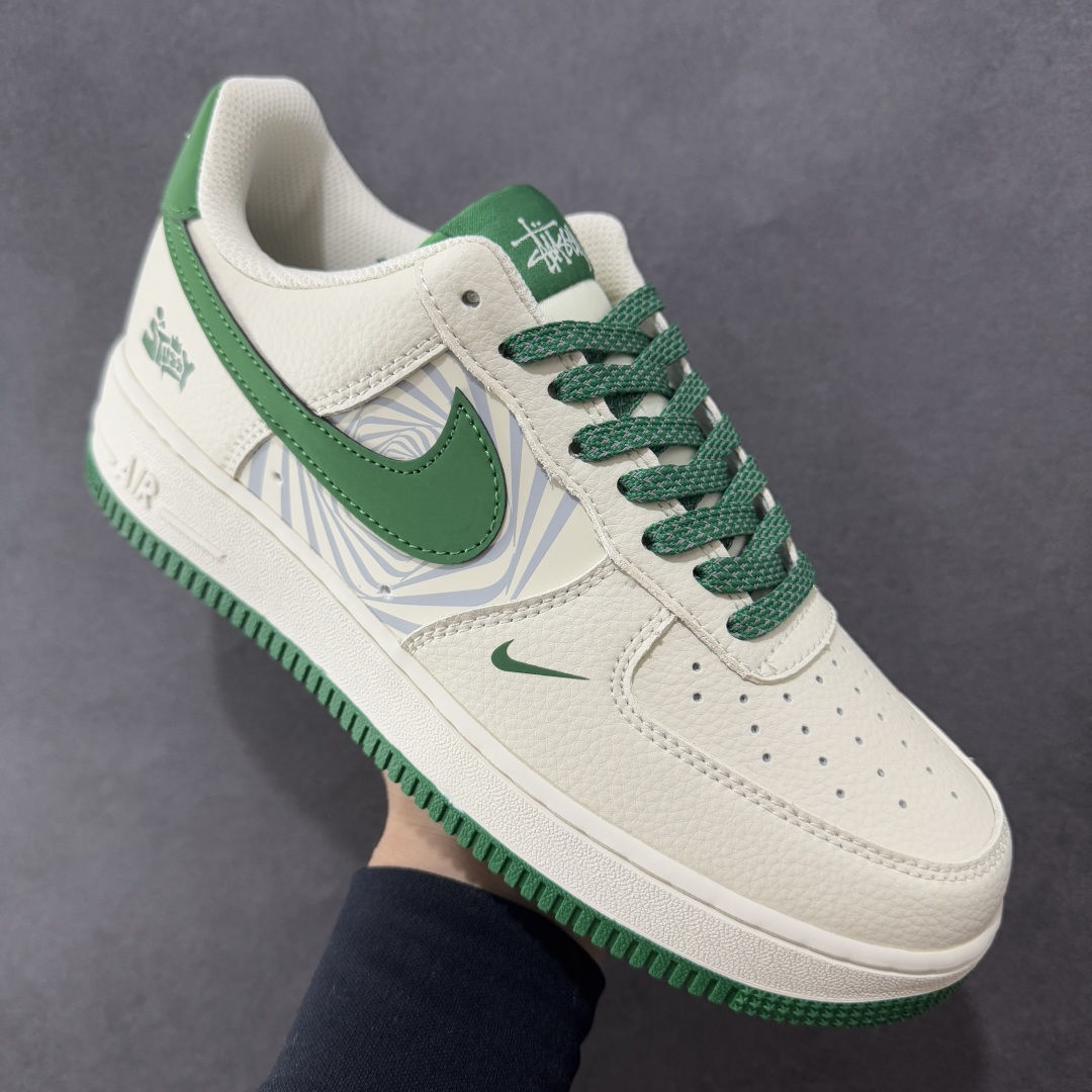 定制版Nike Air Force 1'07 Low 斯图西联名 米绿反光 空军一号低帮休闲板鞋 HJ3318-001