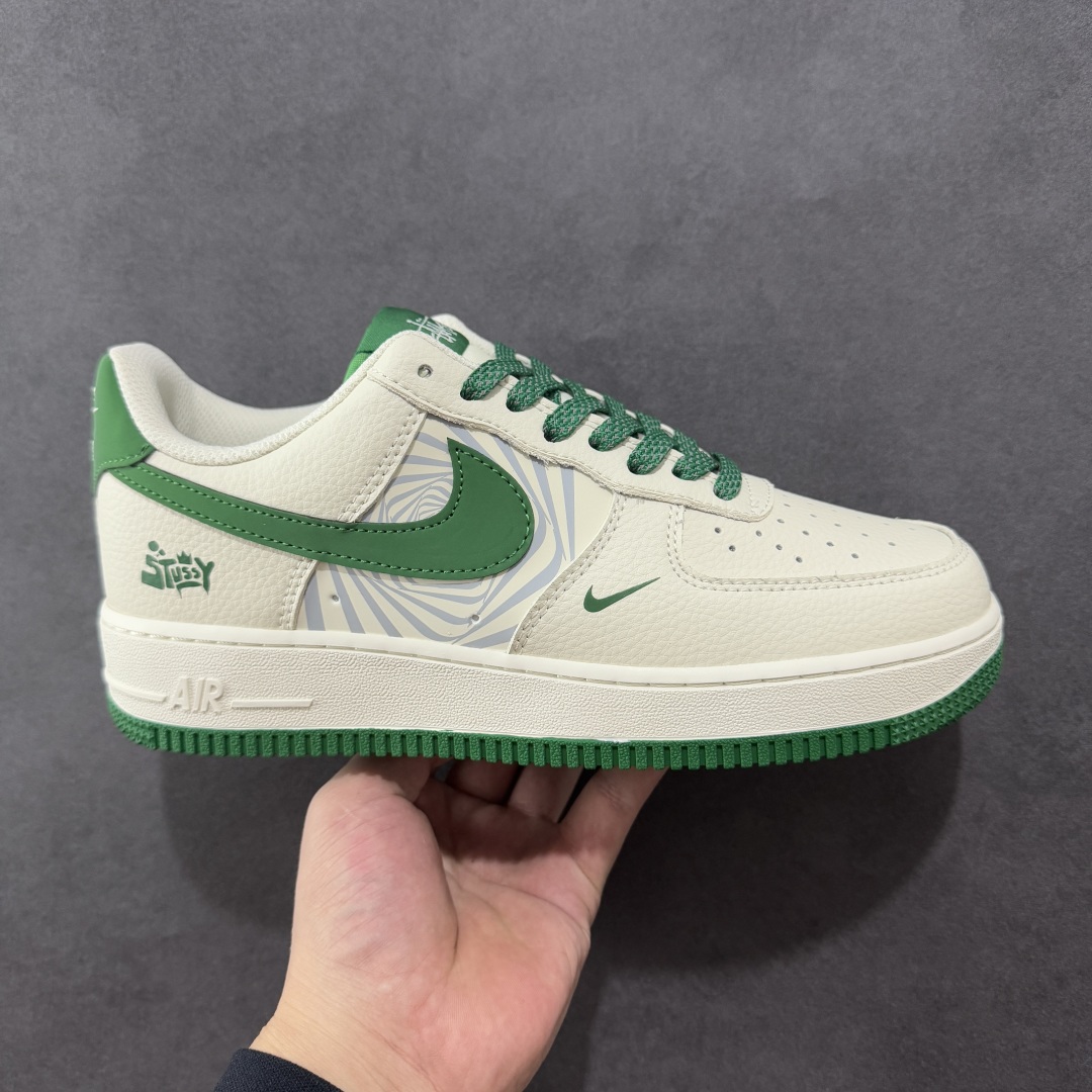 定制版Nike Air Force 1’07 Low 斯图西联名 米绿反光 空军一号低帮休闲板鞋 HJ3318-001
