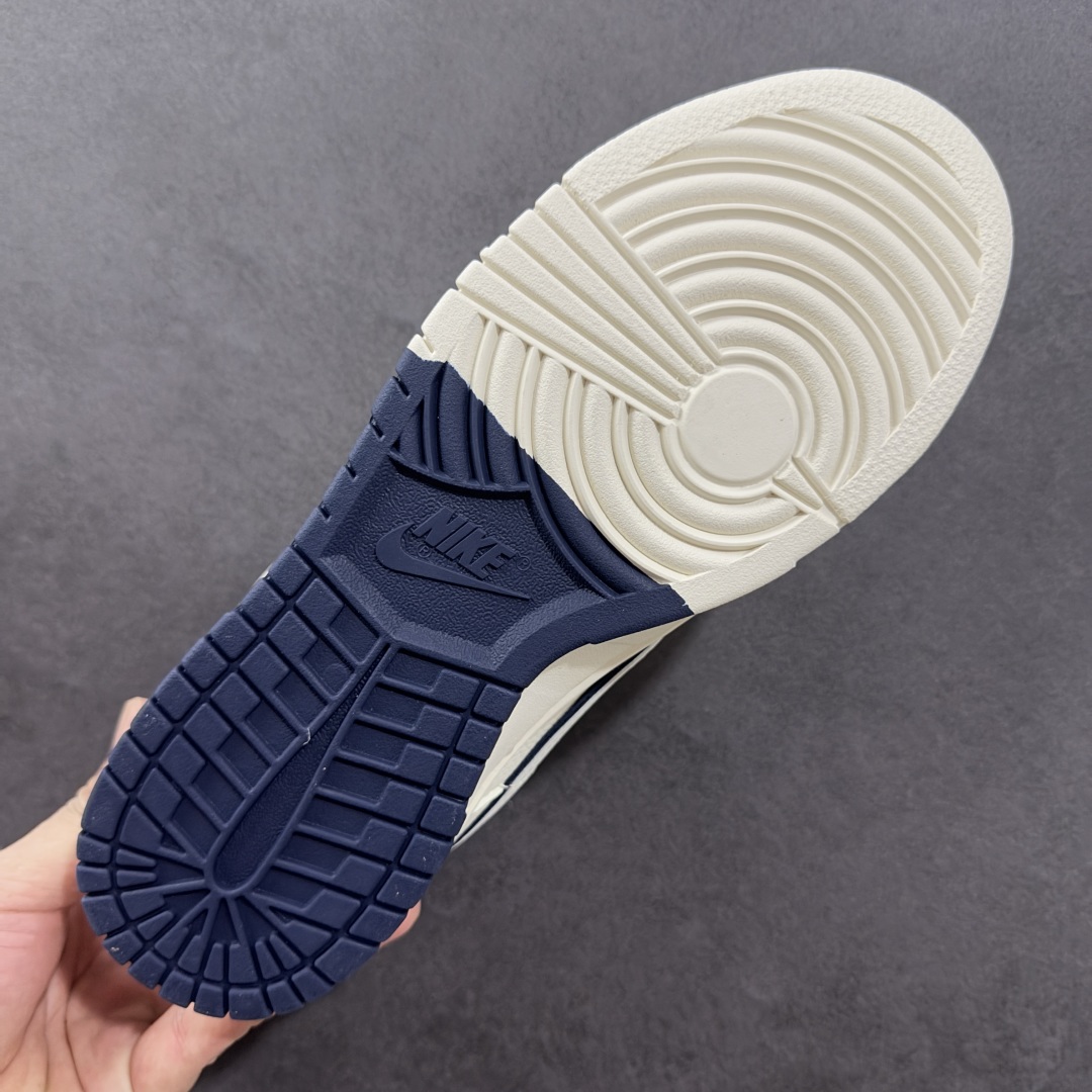定制版Nike SB Dunk Low “巴黎世家联名---奶白蓝双色底” 高端定制 低帮休闲板鞋 XD1588-232