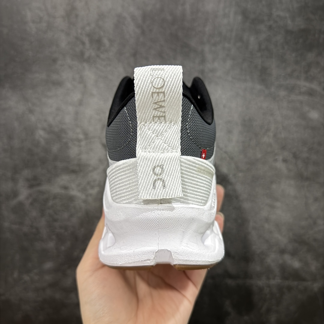 图片[4]-【PE版本】ON昂跑 x Loewe 罗意威联名二代系列 鞋面采用一体成型布料 有弹性非常透气 鞋底是镂空设计 运用了CLOUDTILT专利技术 弹力十足 毫无负重感 适合日常长距离行走或者休闲旅游 跑步 尺码 36 36.5 37.5 38 38.5 39 40 40.5 41 42 42.5 43 44 44.5 45-选品中心