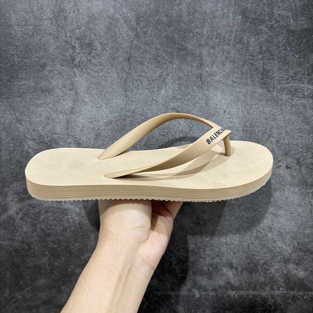  
【纯原】巴黎世家 TRACK SNEAKER RECY CLED 经典百搭简约人字拖 夏季家居沙滩街