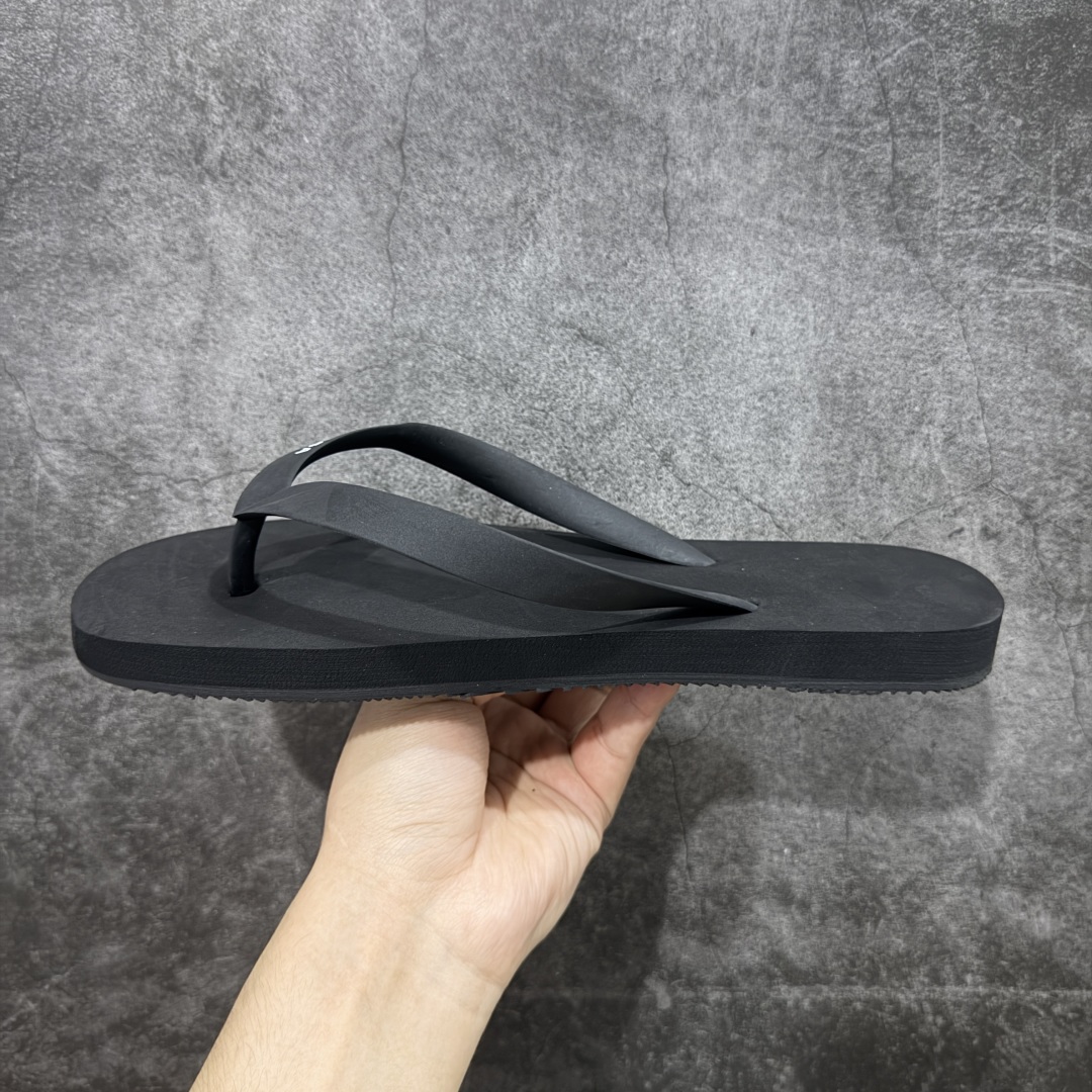  
【纯原】巴黎世家 TRACK SNEAKER RECY CLED 经典百搭简约人字拖 夏季家居沙滩街