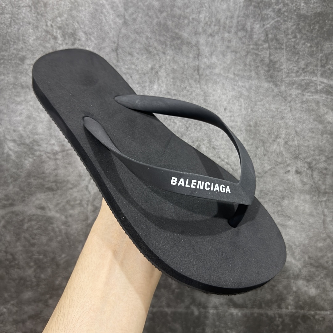  
【纯原】巴黎世家 TRACK SNEAKER RECY CLED 经典百搭简约人字拖 夏季家居沙滩街