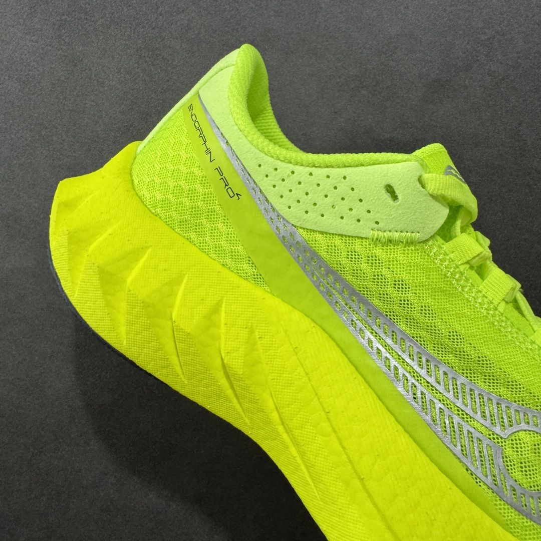 图片[6]-【LX纯原版】SAUCONY索康尼 ENDORPHIN PRO4 啡鹏系列 男女低帮缓震跑步鞋 注意区分市场公司级 品质细节有明显区别 索康尼推出的跑鞋是一款外观激进但脚感舒适的跑鞋 采用了全新的中底设计和鞋面工程 保留了软弹脚感和稳定支撑 适合进阶跑者和喜欢软弹脚感的跑者选择 尺码：36-46带半码-选品中心