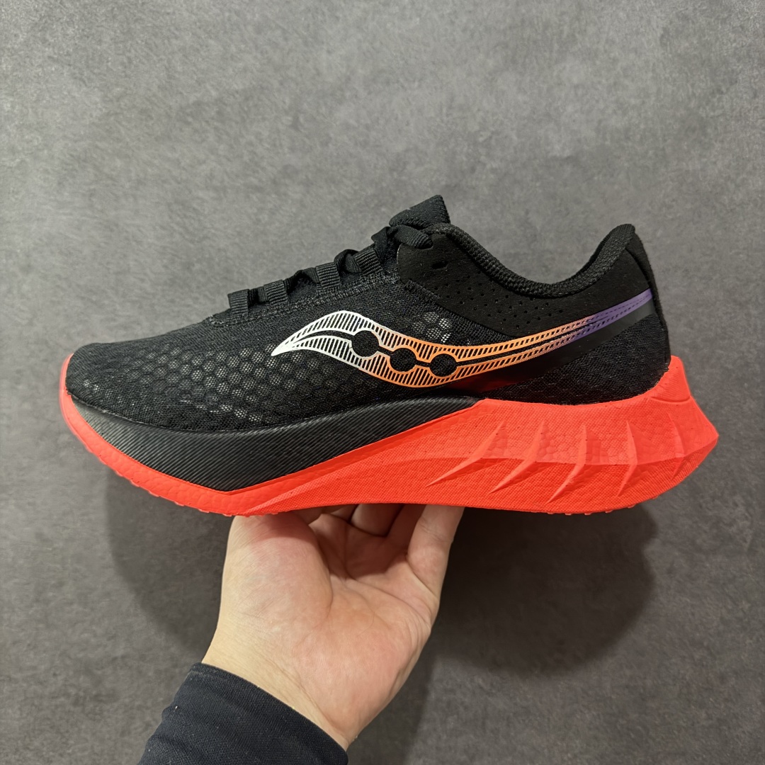 图片[2]-【LX纯原版】SAUCONY索康尼 ENDORPHIN PRO4 啡鹏系列 男女低帮缓震跑步鞋 注意区分市场公司级 品质细节有明显区别 索康尼推出的跑鞋是一款外观激进但脚感舒适的跑鞋 采用了全新的中底设计和鞋面工程 保留了软弹脚感和稳定支撑 适合进阶跑者和喜欢软弹脚感的跑者选择 尺码：36-46带半码-选品中心