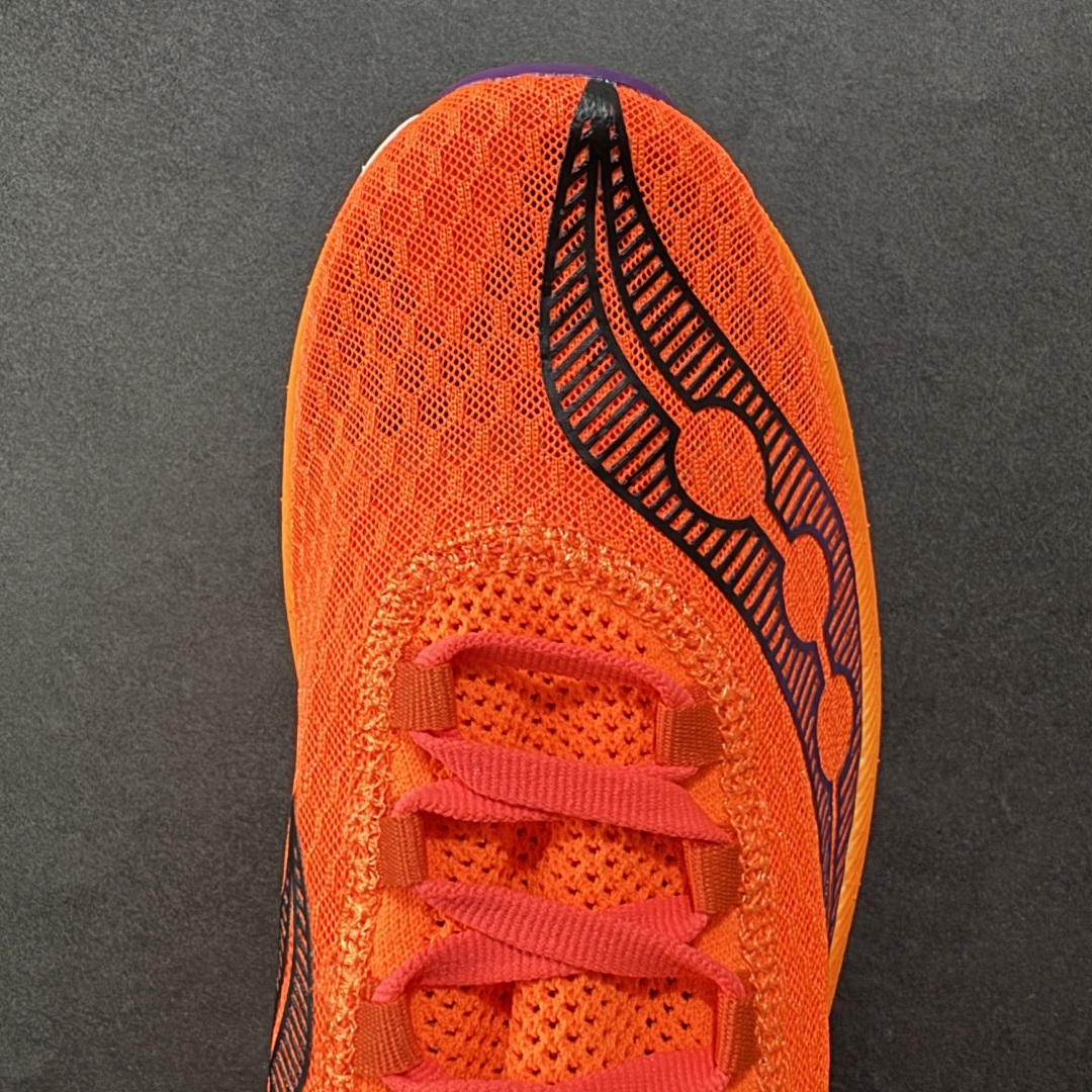 图片[8]-【LX纯原版】SAUCONY索康尼 ENDORPHIN PRO4 啡鹏系列 男女低帮缓震跑步鞋 注意区分市场公司级 品质细节有明显区别 索康尼推出的跑鞋是一款外观激进但脚感舒适的跑鞋 采用了全新的中底设计和鞋面工程 保留了软弹脚感和稳定支撑 适合进阶跑者和喜欢软弹脚感的跑者选择 尺码：36-46带半码-选品中心