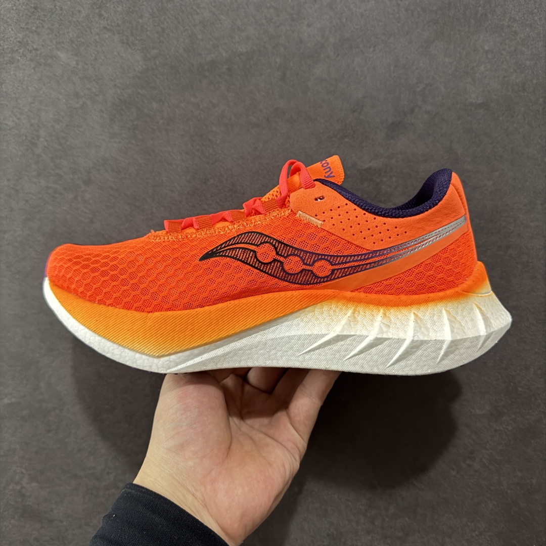 图片[2]-【LX纯原版】SAUCONY索康尼 ENDORPHIN PRO4 啡鹏系列 男女低帮缓震跑步鞋 注意区分市场公司级 品质细节有明显区别 索康尼推出的跑鞋是一款外观激进但脚感舒适的跑鞋 采用了全新的中底设计和鞋面工程 保留了软弹脚感和稳定支撑 适合进阶跑者和喜欢软弹脚感的跑者选择 尺码：36-46带半码-选品中心