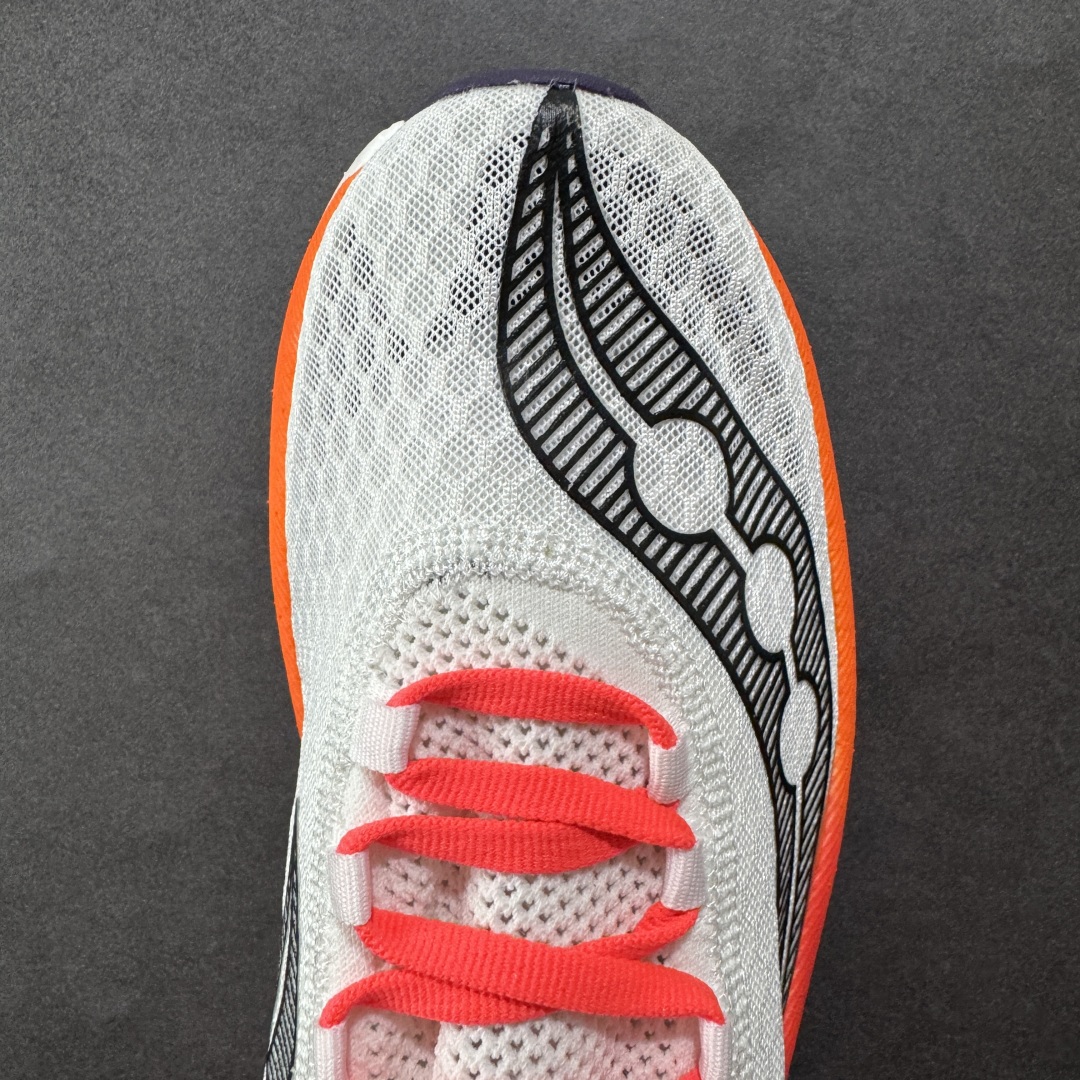 图片[8]-【LX纯原版】SAUCONY索康尼 ENDORPHIN PRO4 啡鹏系列 男女低帮缓震跑步鞋 注意区分市场公司级 品质细节有明显区别 索康尼推出的跑鞋是一款外观激进但脚感舒适的跑鞋 采用了全新的中底设计和鞋面工程 保留了软弹脚感和稳定支撑 适合进阶跑者和喜欢软弹脚感的跑者选择 尺码：36-46带半码-选品中心